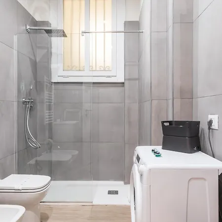 C1 Class Apartments, 2 Delux, Max 6 Persone Distante 15 Minuti A Piedi Da Fontana Di Trevi