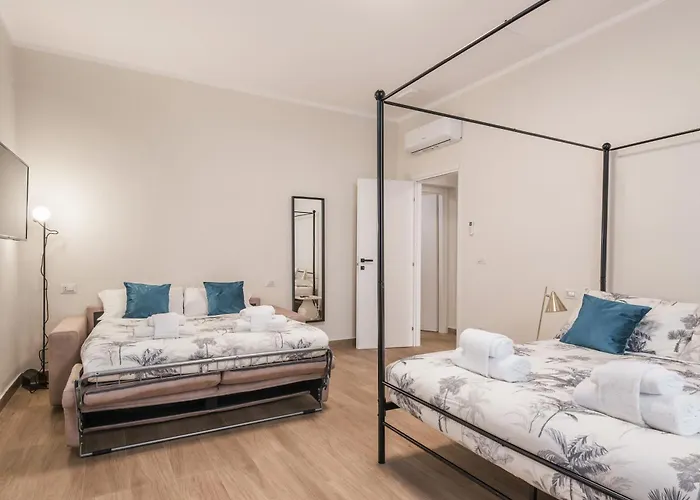 C1 Class Apartments, 2 Delux, Max 6 Persone Distante 15 Minuti A Piedi Da Fontana Di Trevi *