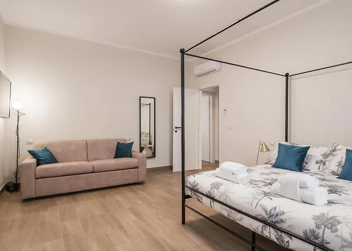 C1 Class Apartments, 2 Delux, Max 6 Persone Distante 15 Minuti A Piedi Da Fontana Di Trevi *